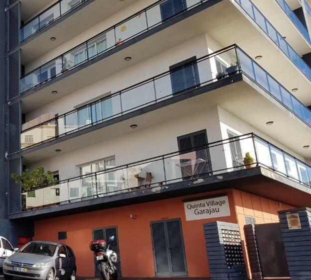 Penthouse Quinta Village Garajau 卡尼索 外观 照片